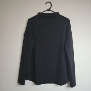 Black Minimalist Long Sleeve Mock Neck Top Size M